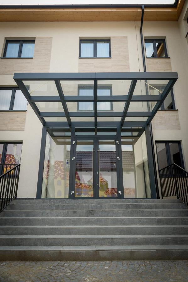 H11 Downtown Apartments Târgu-Mureş エクステリア 写真